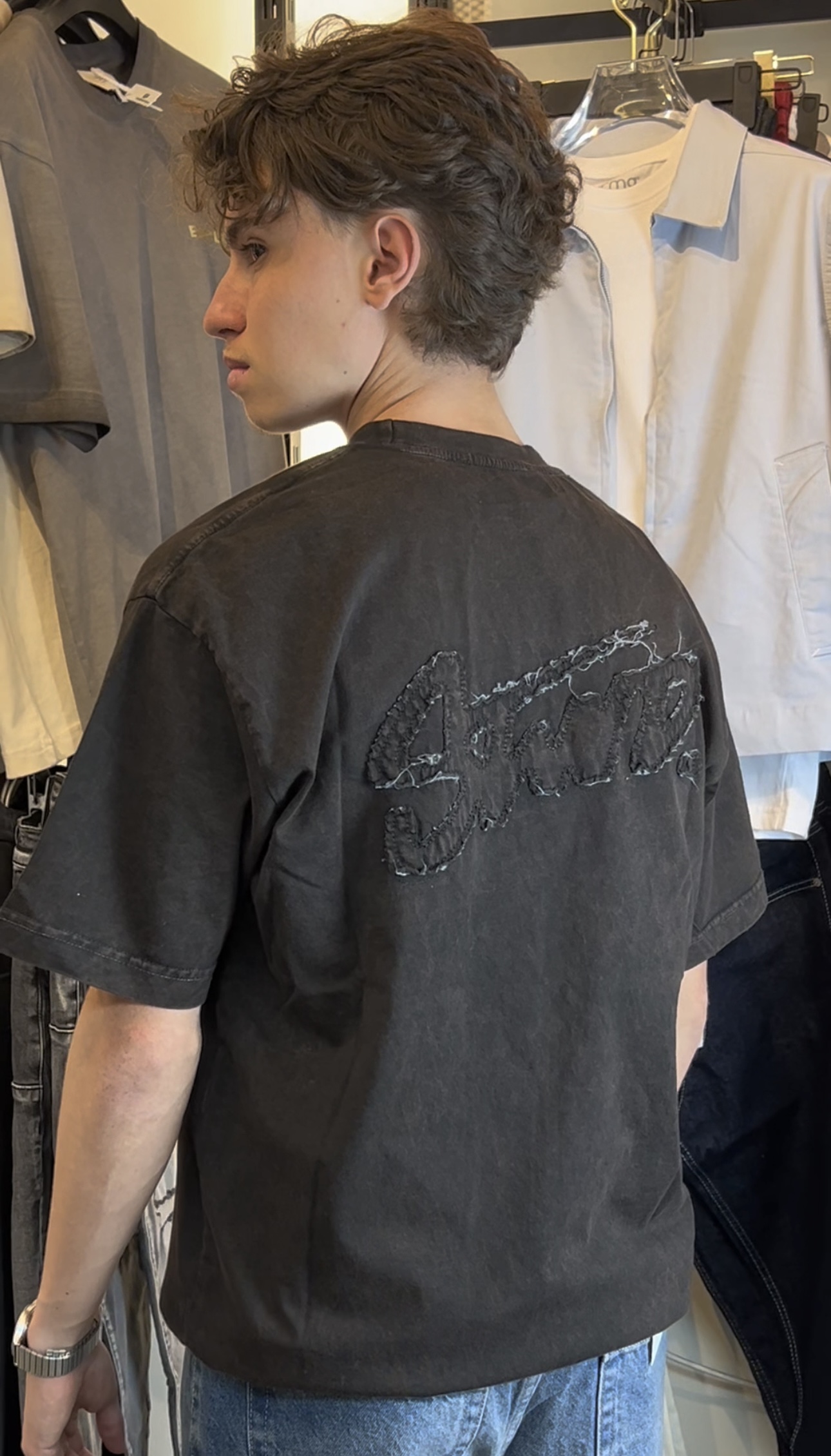 T-SHIRT