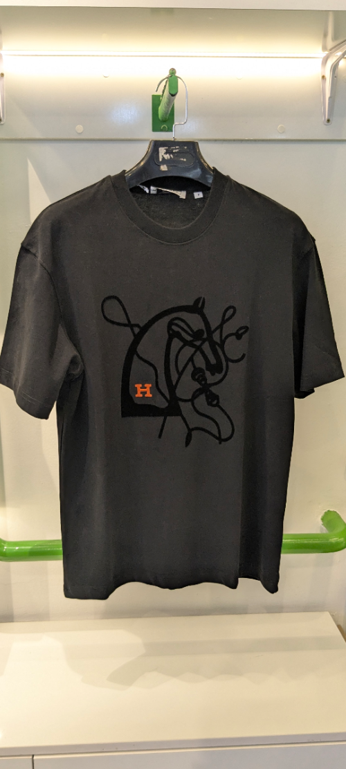 Hermes black