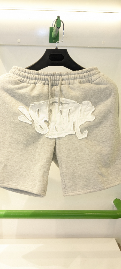 Cyna short grus