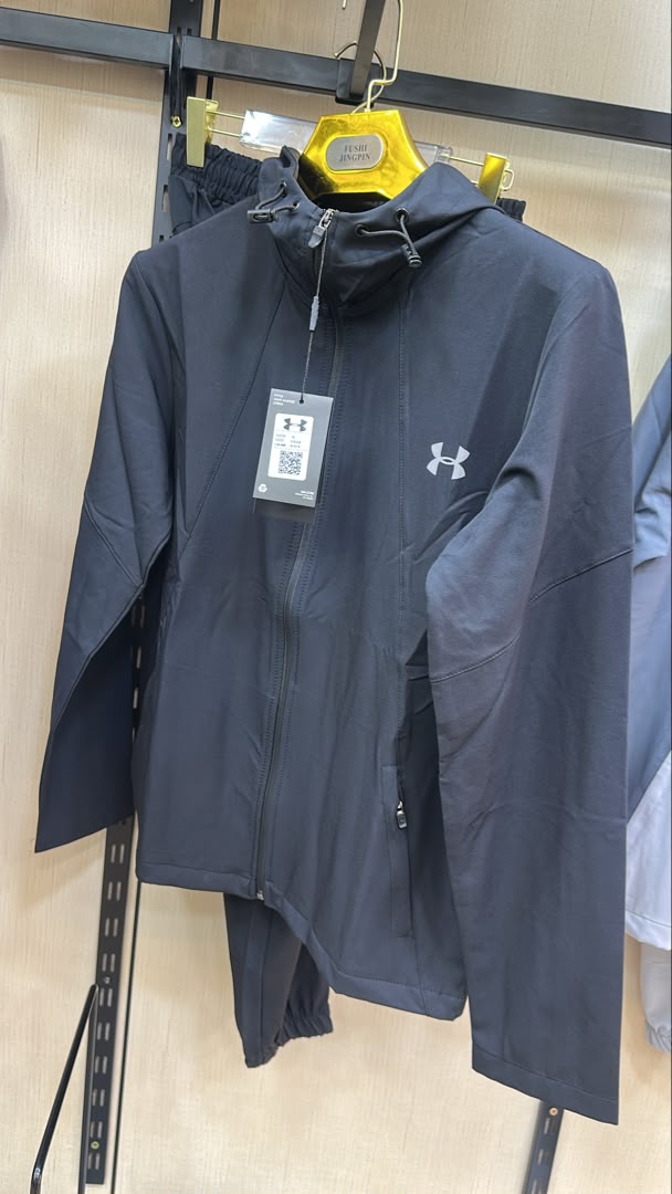 Ensemble under armour noir
