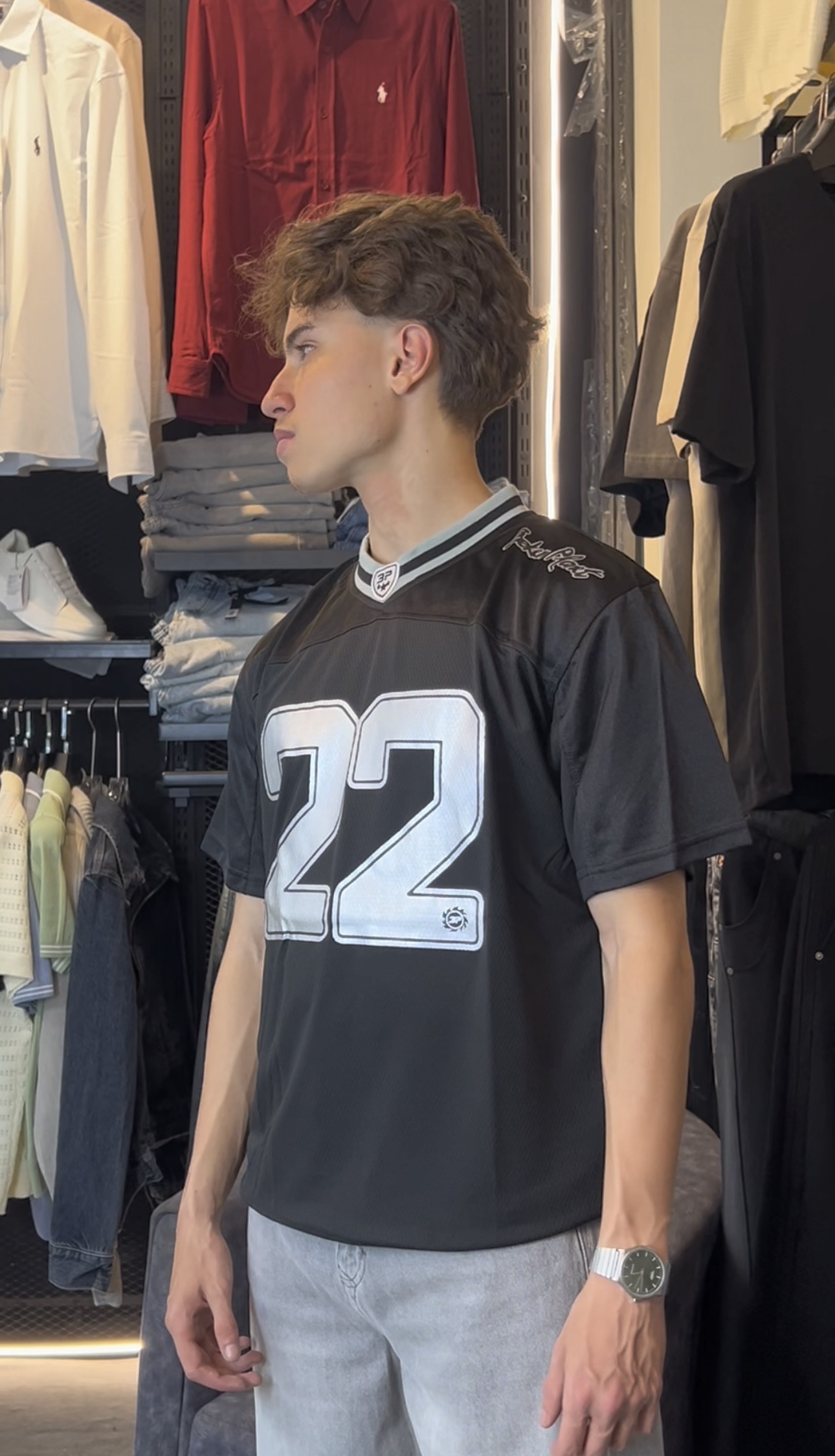 Tshirt broken planet 22